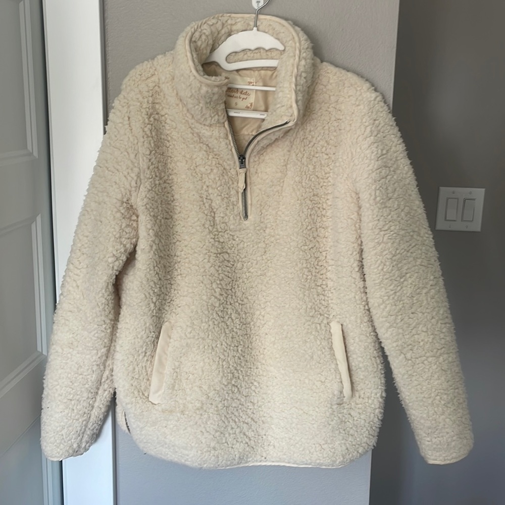 Fuzzy inside & outside crewneck!